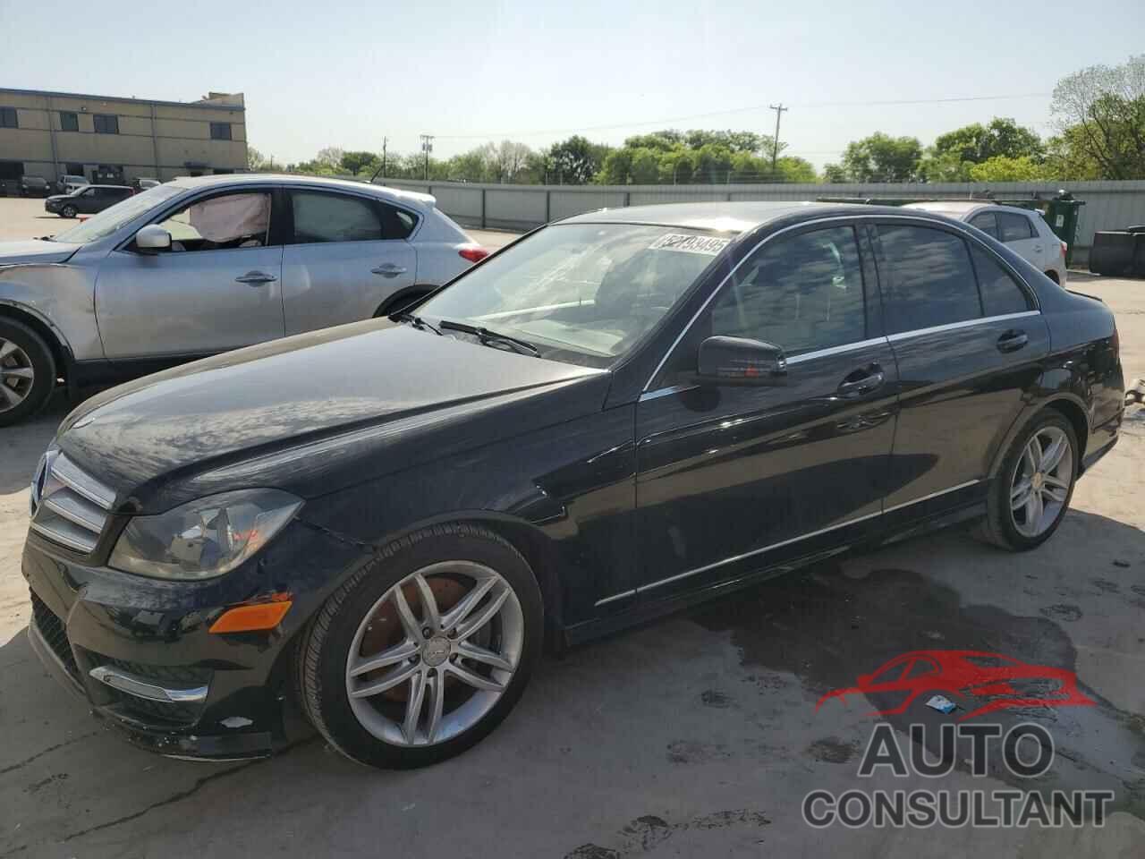 MERCEDES-BENZ C-CLASS 2013 - WDDGF8AB0DG038178