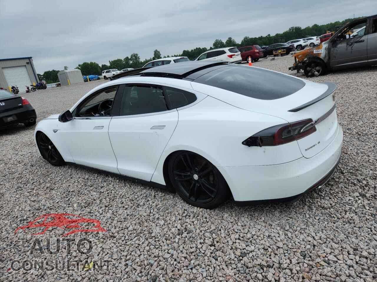 TESLA MODEL S 2013 - 5YJSA1CP0DFP24928
