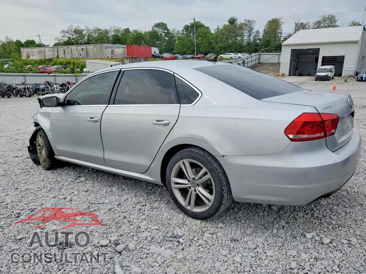 VOLKSWAGEN PASSAT 2014 - 1VWBP7A37EC004636