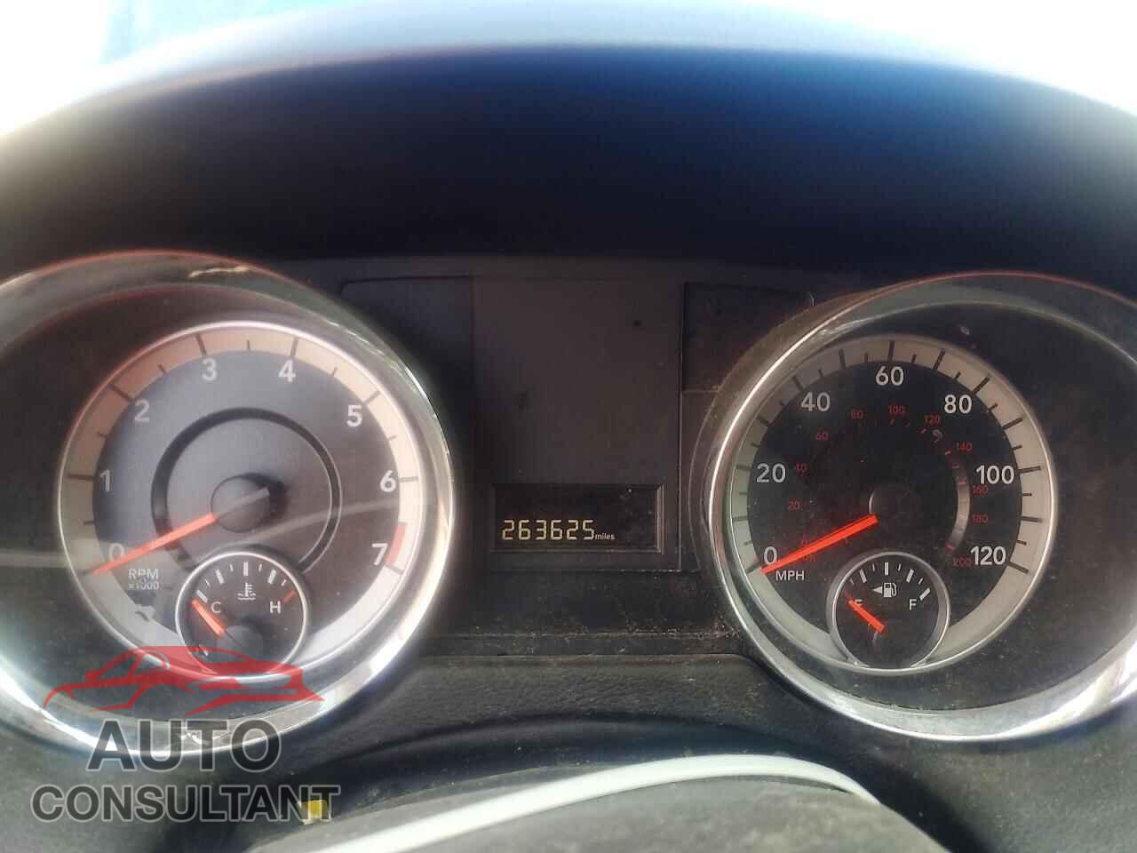 DODGE CARAVAN 2013 - 2C4RDGCG1DR749205