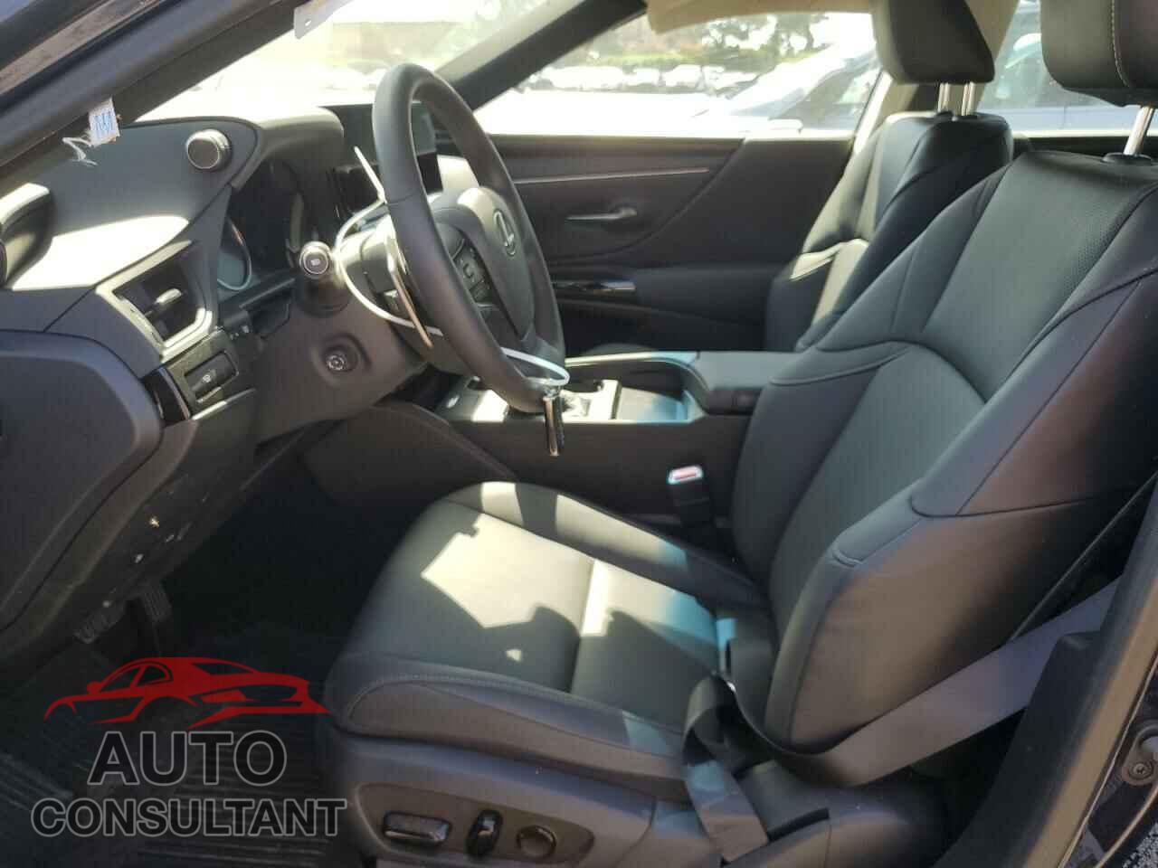 LEXUS ES300 2024 - 58ADA1C15RU040285