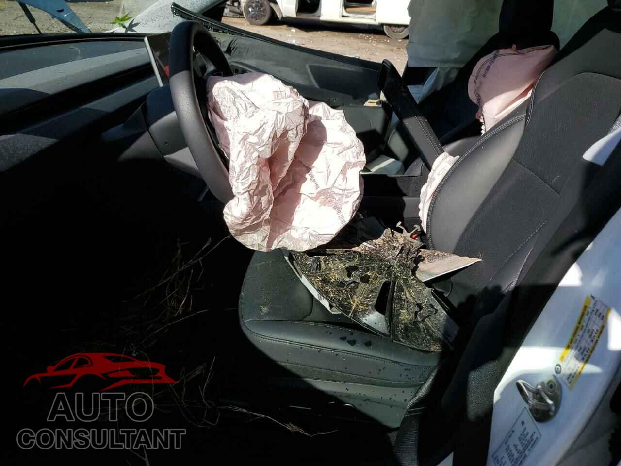 TESLA MODEL 3 2024 - 5YJ3E1EA6RF734033