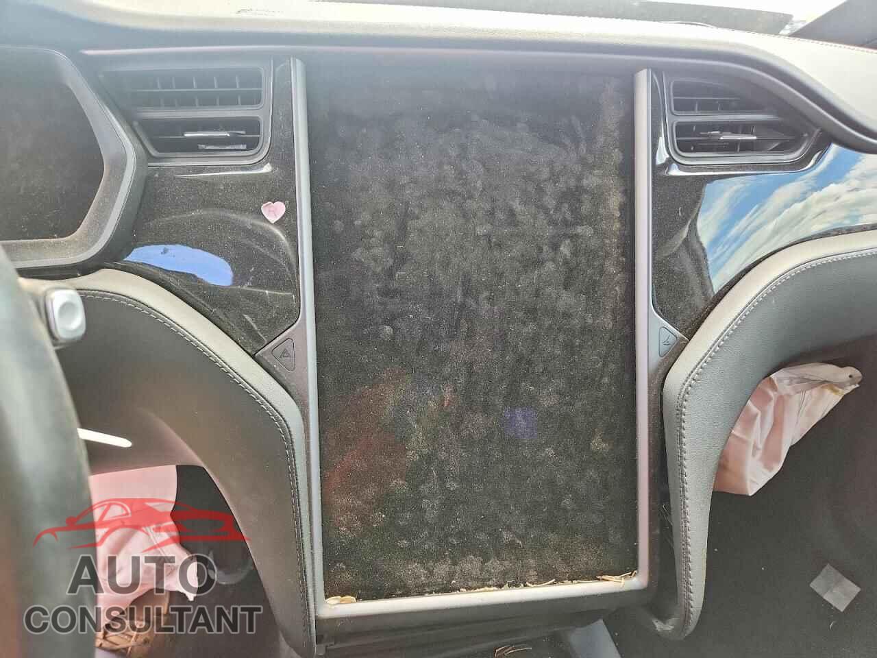 TESLA MODEL X 2018 - 5YJXCAE20JF120762
