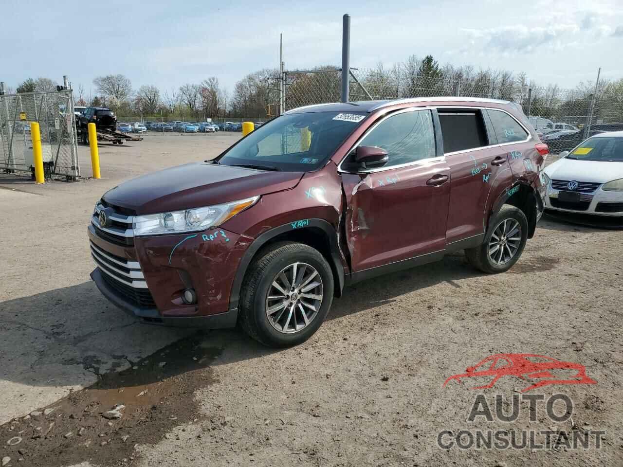 TOYOTA HIGHLANDER 2019 - 5TDJZRFH5KS991918