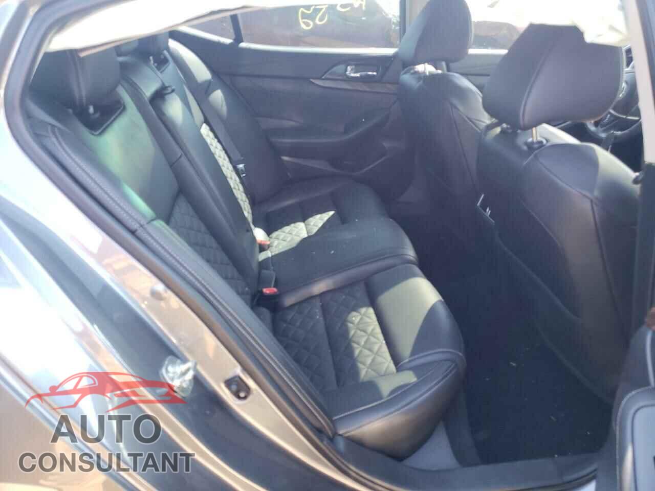 NISSAN MAXIMA 2017 - 1N4AA6AP1HC415649