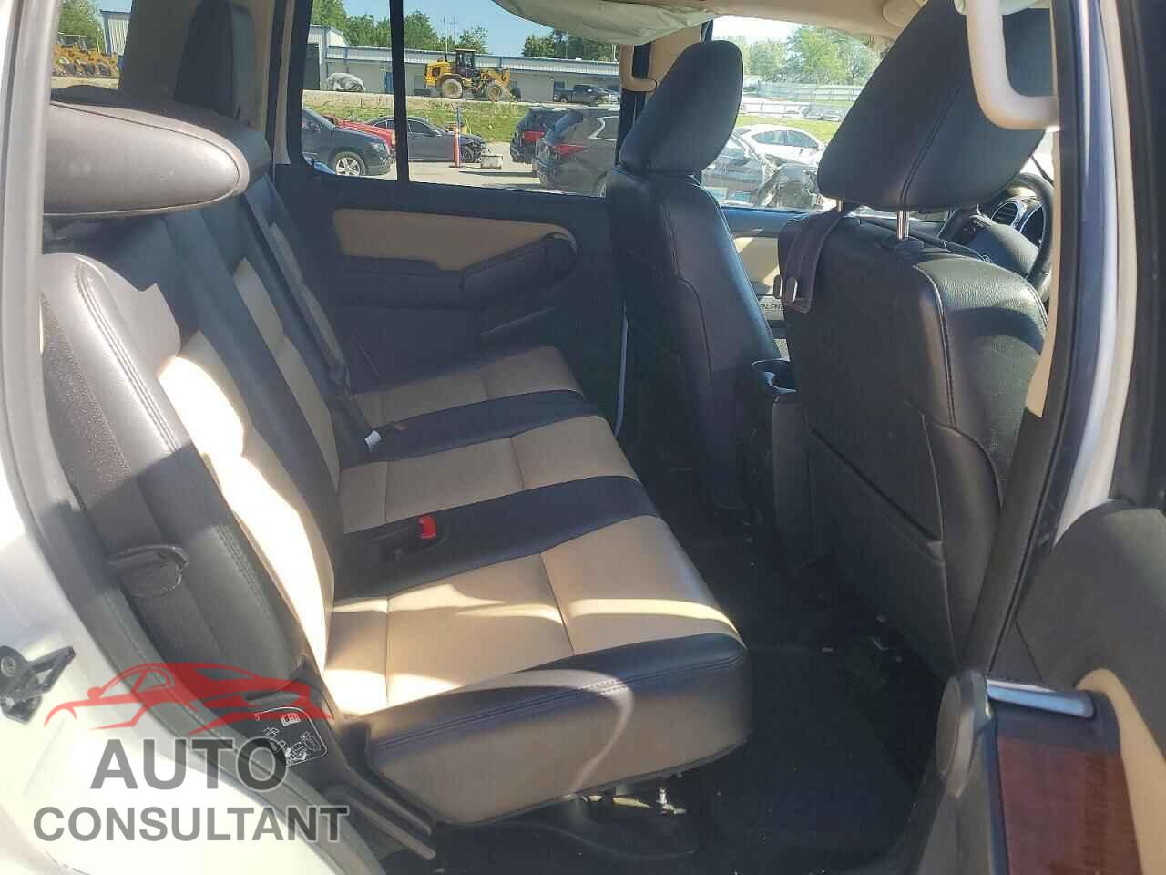 FORD EXPLORER 2010 - 1FMEU7EEXAUA97169