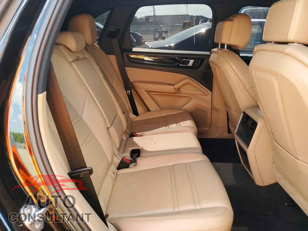 PORSCHE CAYENNE 2020 - WP1AA2AY1LDA01154