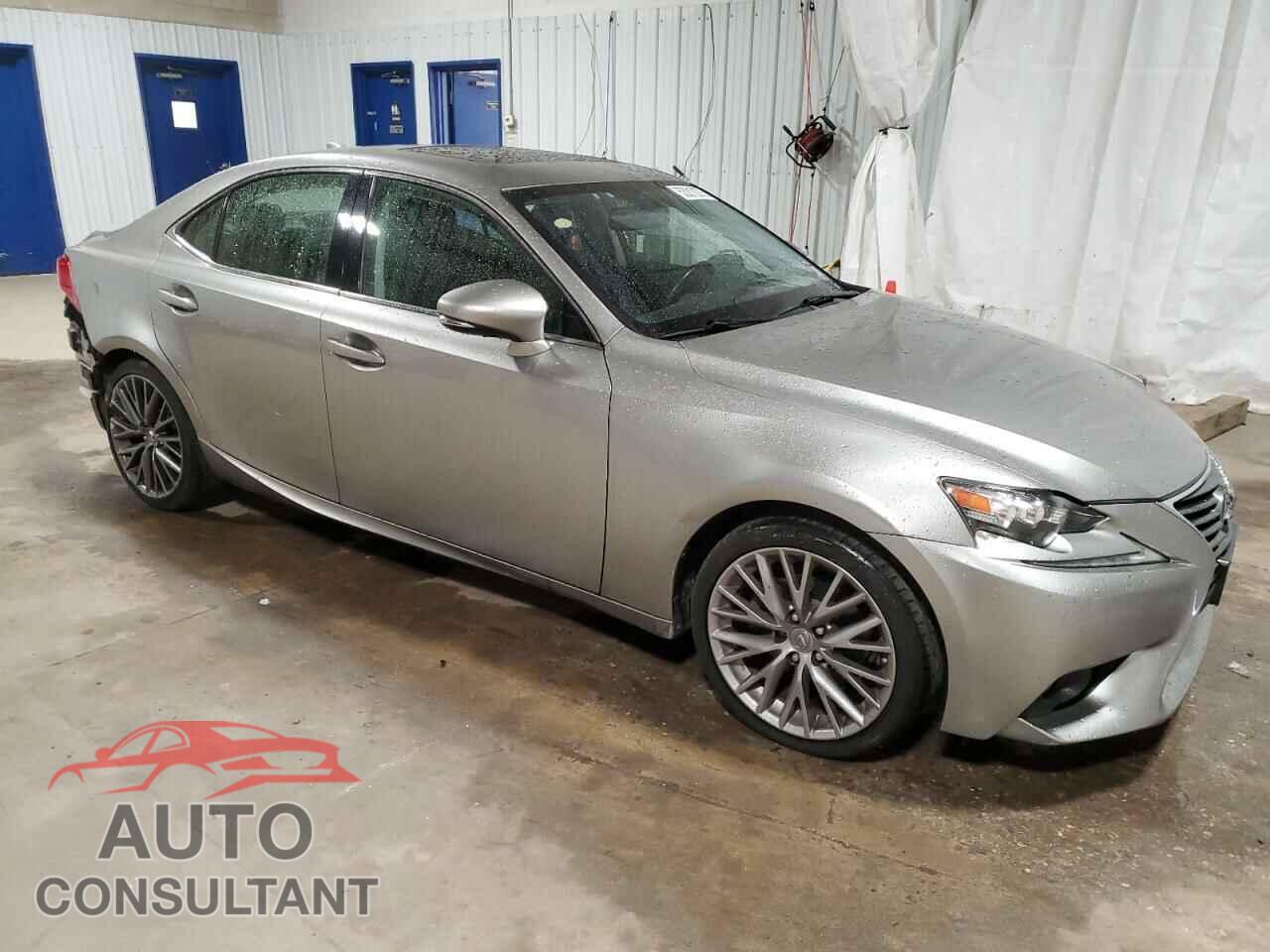 LEXUS IS 2015 - JTHCF1D29F5019038