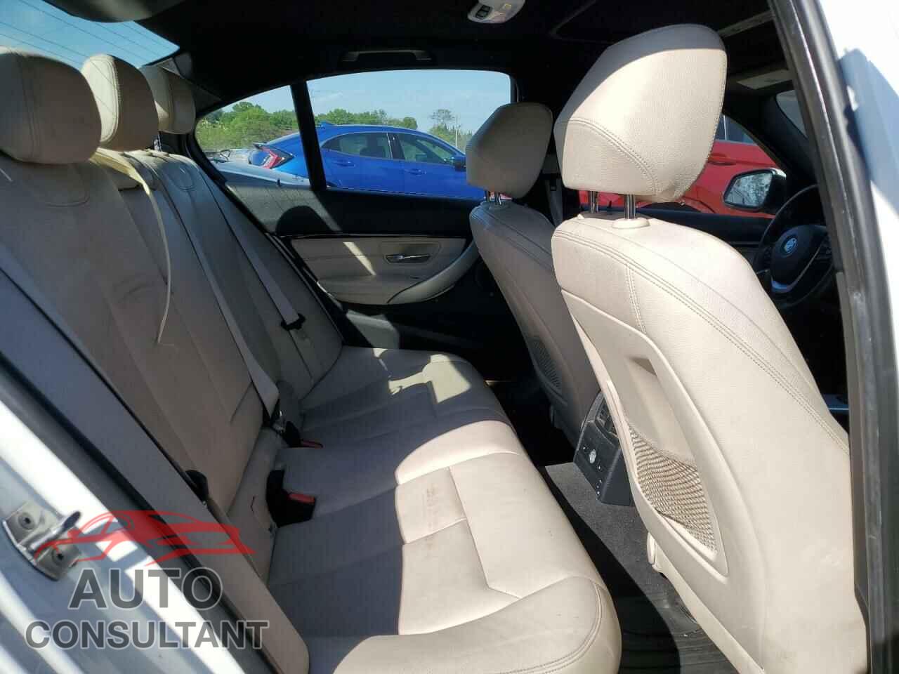 BMW 3 SERIES 2016 - WBA8E9G58GNU28449