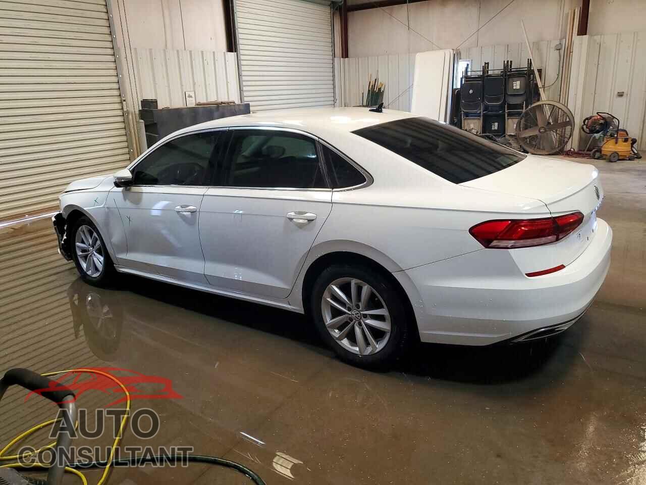 VOLKSWAGEN PASSAT 2020 - 1VWSA7A35LC024608