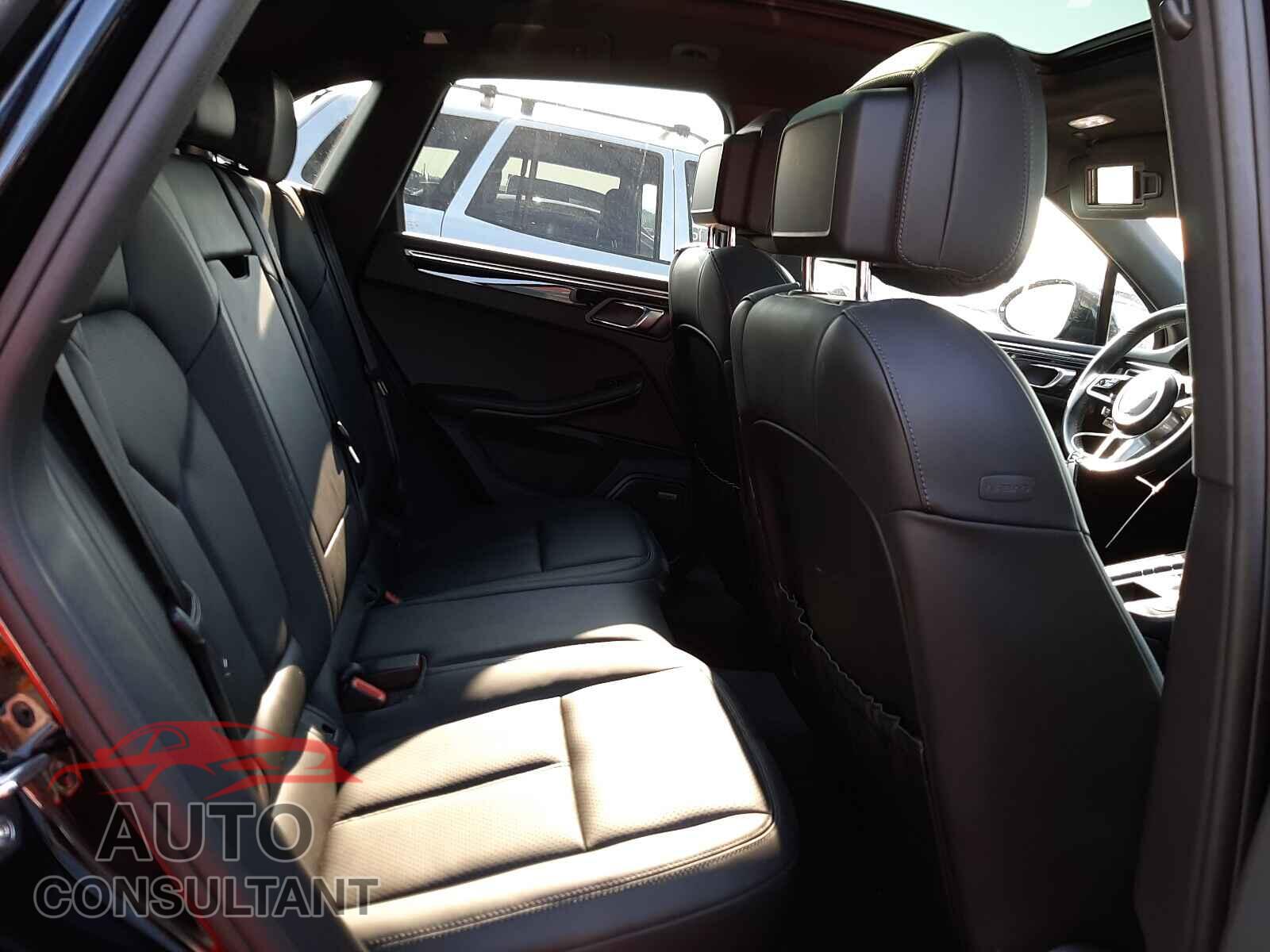 PORSCHE MACAN 2018 - WP1AA2A50JLB23058