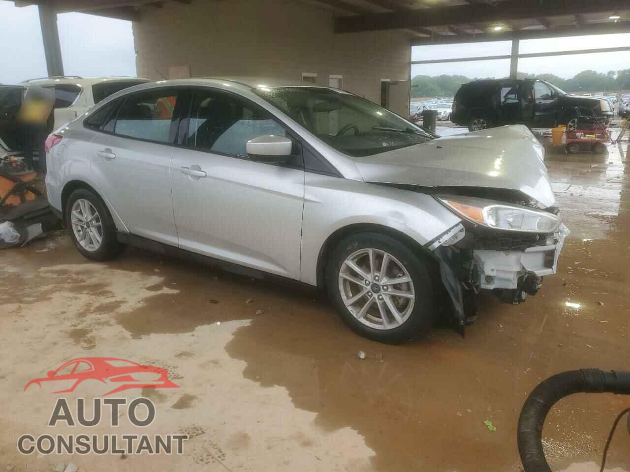 FORD FOCUS 2018 - 1FADP3F28JL284622