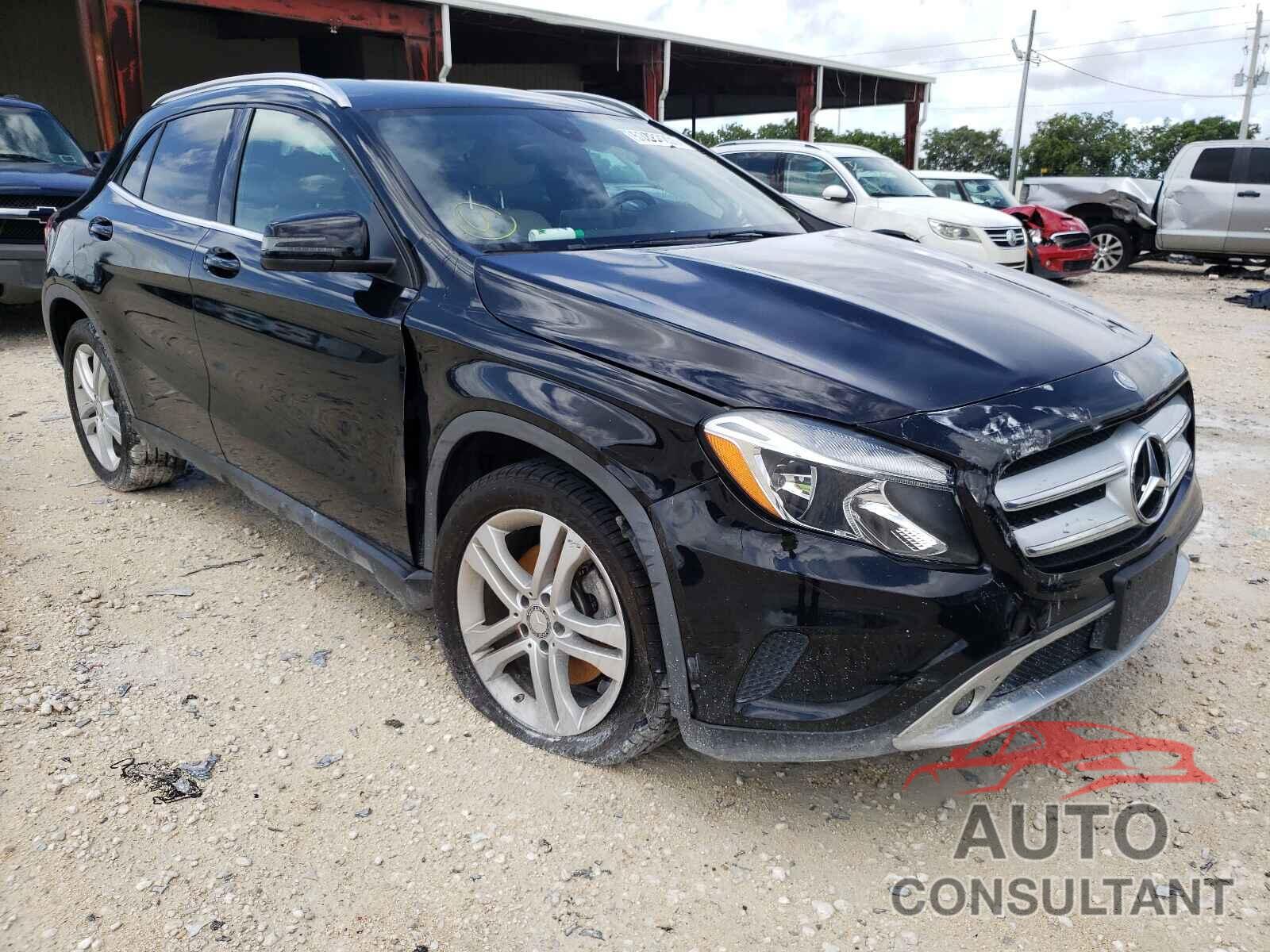 MERCEDES-BENZ GLA-CLASS 2016 - WDCTG4GB7GJ264872