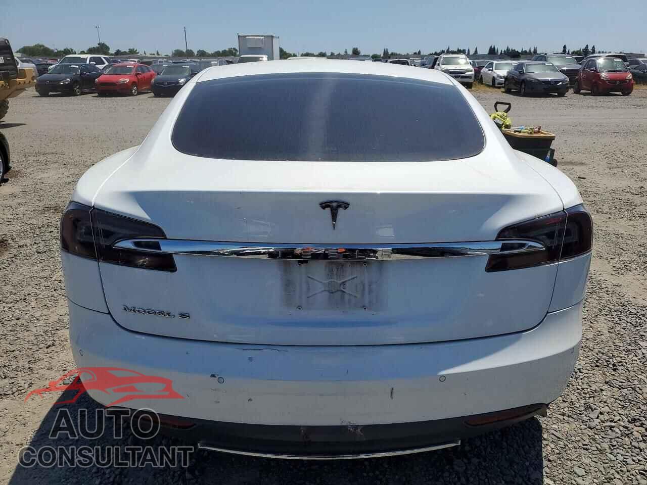 TESLA MODEL S 2015 - 5YJSA1E10FF114054