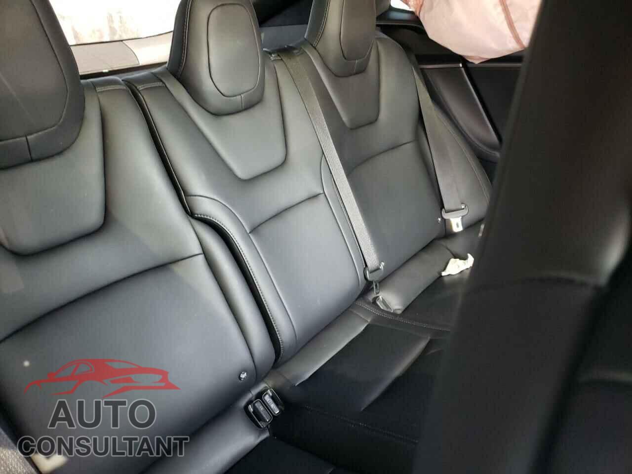TESLA MODEL S 2018 - 5YJSA1E23JF273748