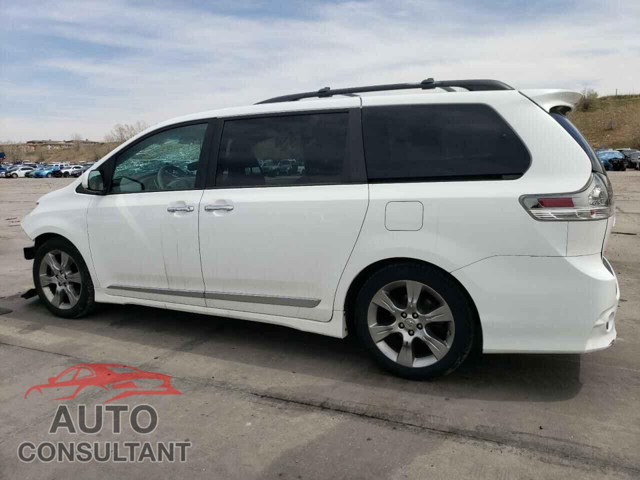 TOYOTA SIENNA 2013 - 5TDXK3DC8DS306607