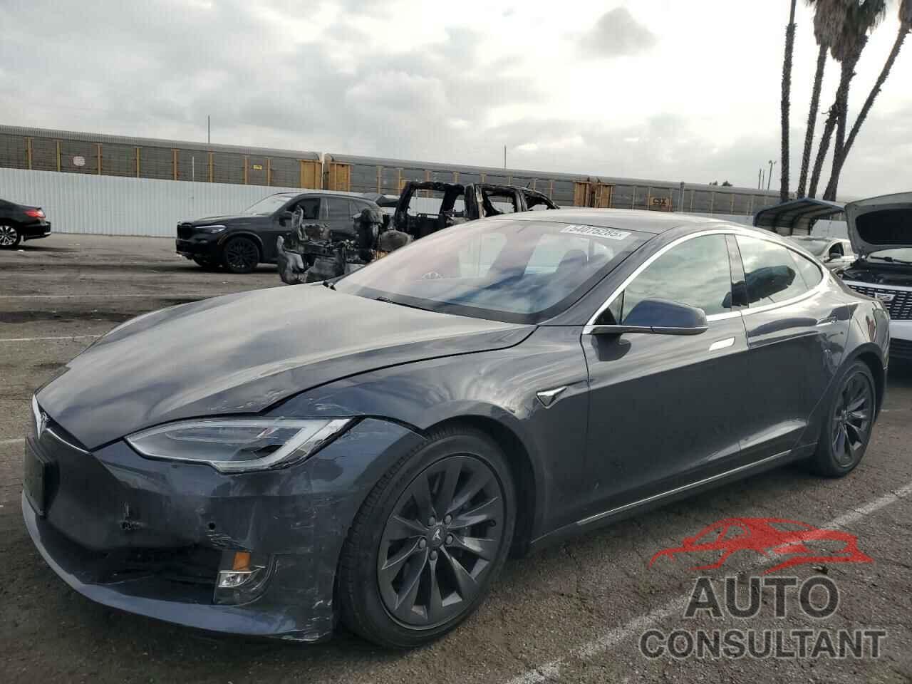 TESLA MODEL S 2018 - 5YJSA1E26JF288227