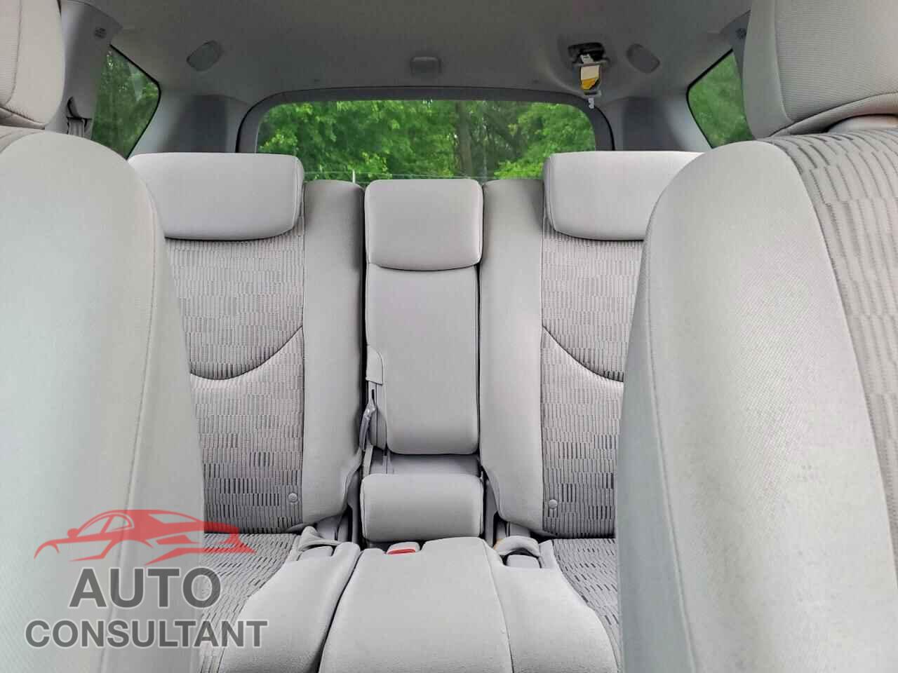 TOYOTA RAV4 2011 - 2T3BK4DV5BW044705