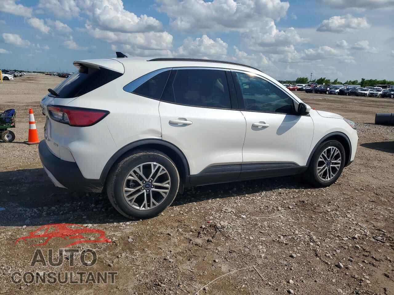 FORD ESCAPE 2020 - 1FMCU0H65LUA31408