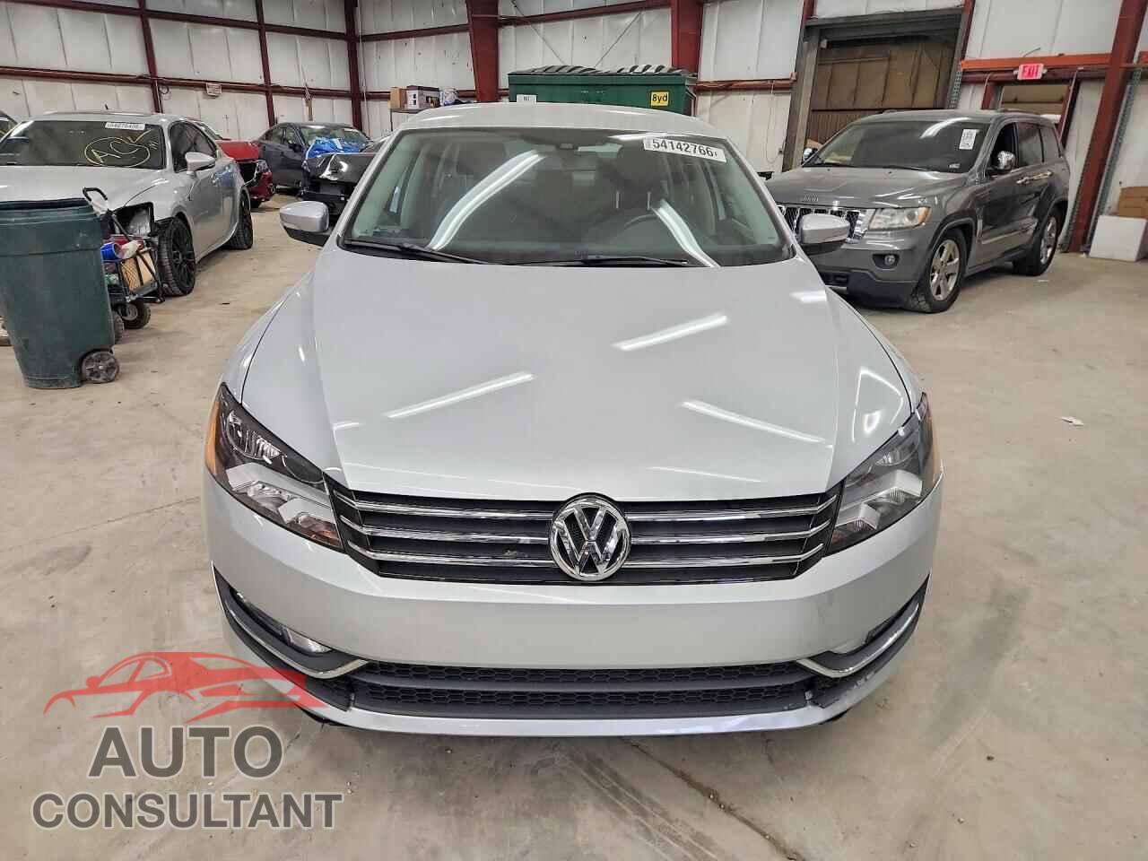 VOLKSWAGEN PASSAT 2015 - 1VWAT7A37FC104938