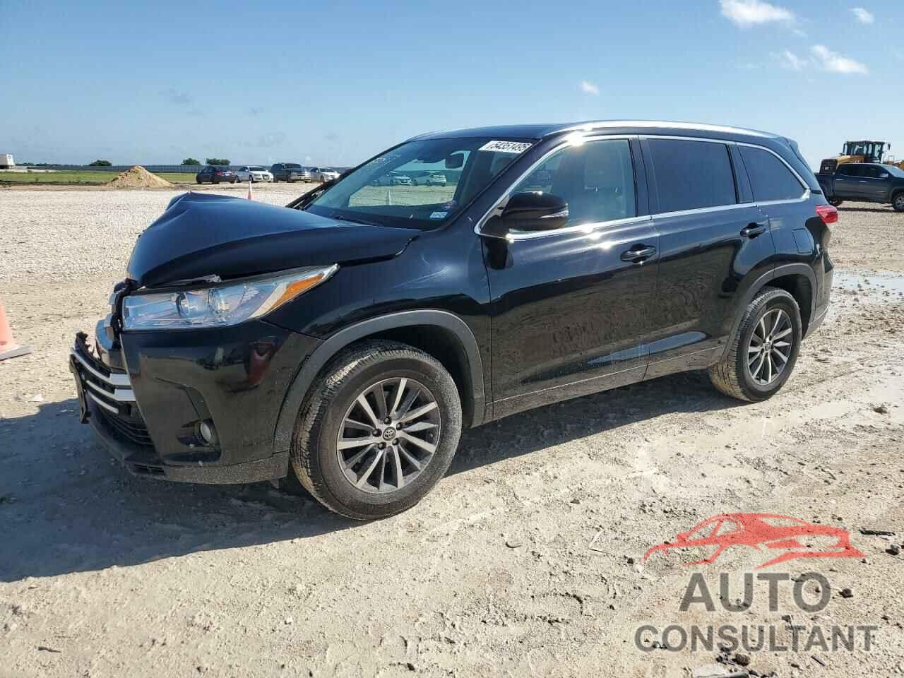TOYOTA HIGHLANDER 2018 - 5TDKZRFH8JS538928