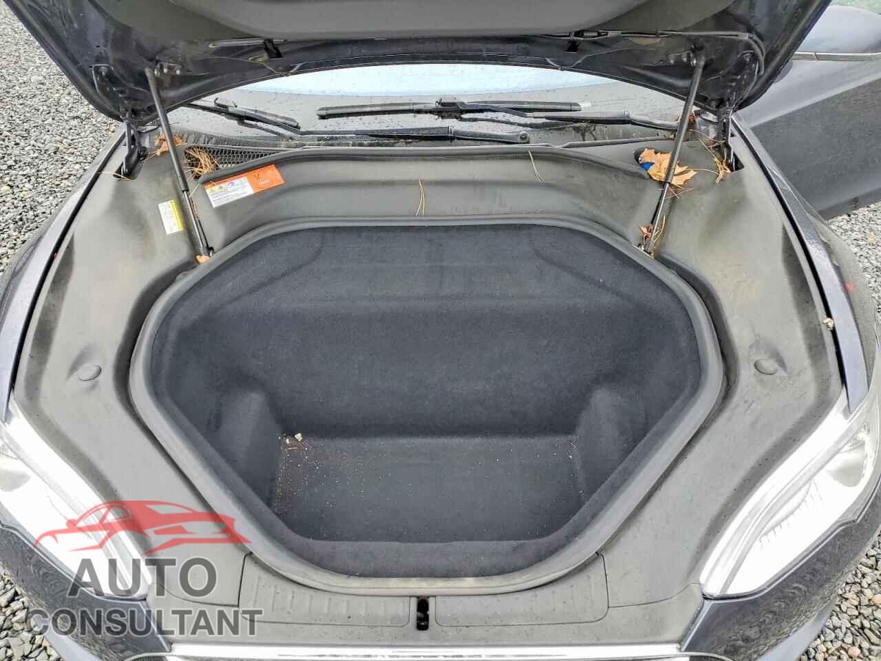 TESLA MODEL S 2015 - 5YJSA1E25FF118450