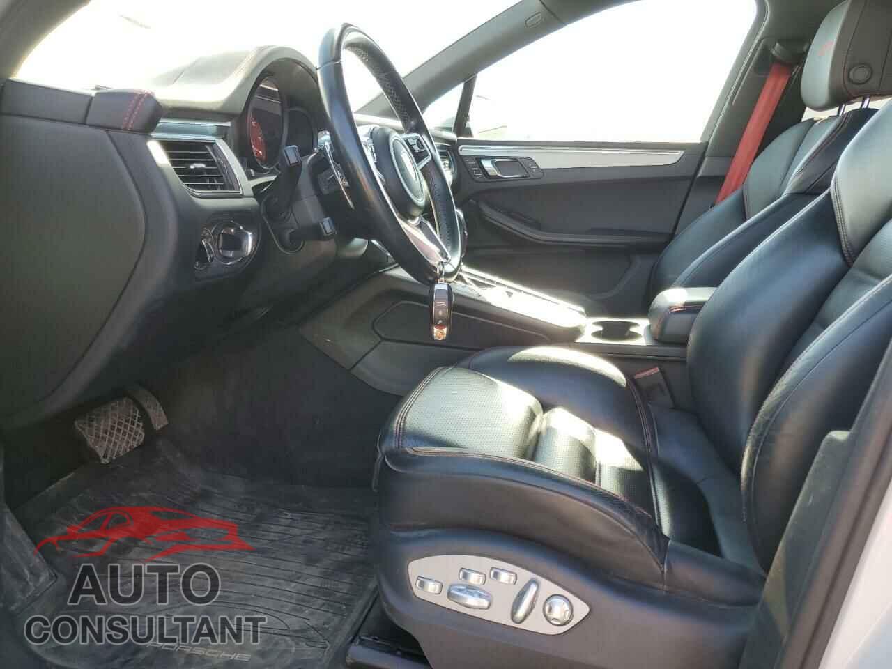 PORSCHE MACAN 2017 - WP1AG2A5XHLB51491