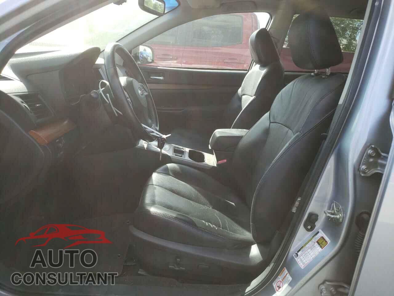 SUBARU OUTBACK 2014 - 4S4BRCLC4E3239977