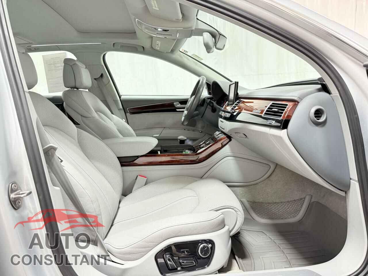 AUDI A8 2012 - WAURVAFD1CN017810