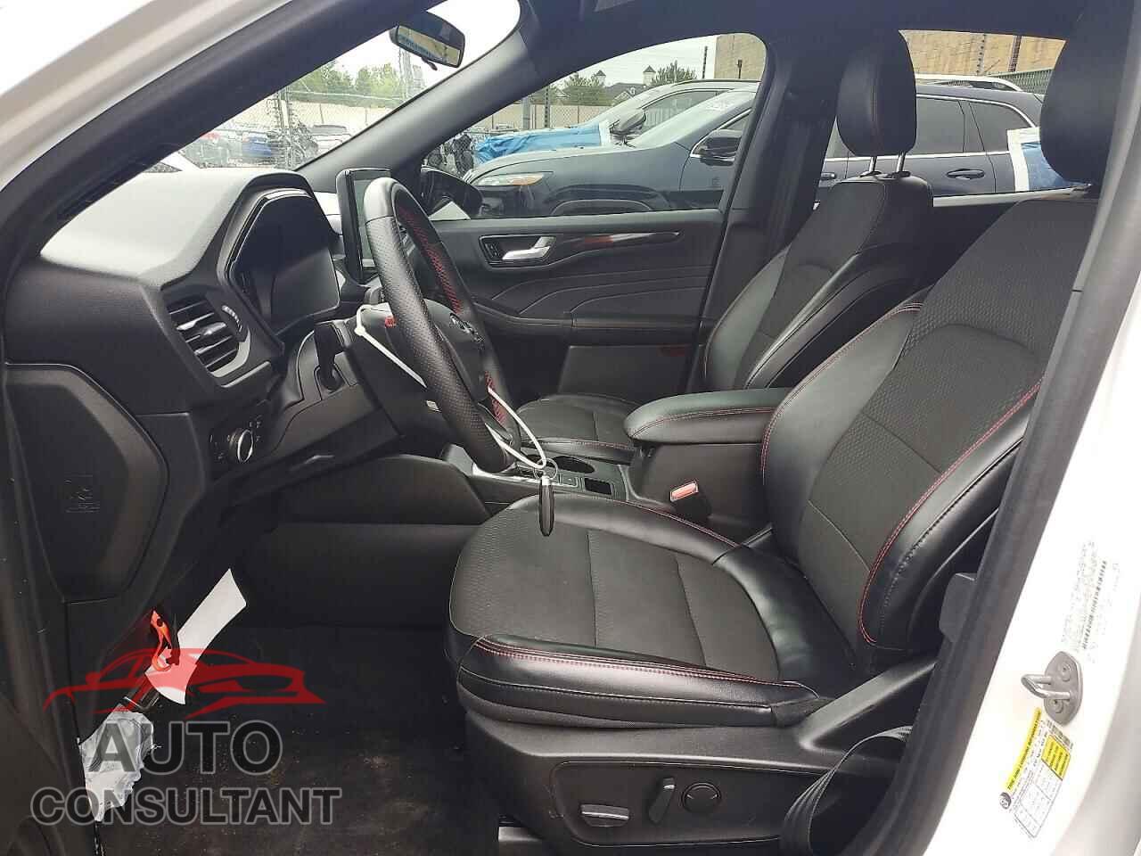 FORD ESCAPE 2023 - 1FMCU9MN4PUB32317