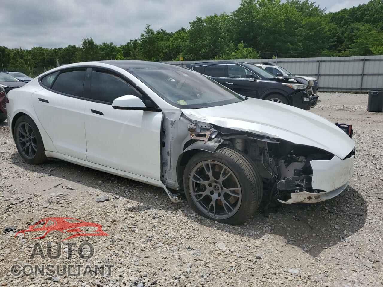 TESLA MODEL S 2022 - 5YJSA1E55NF469657