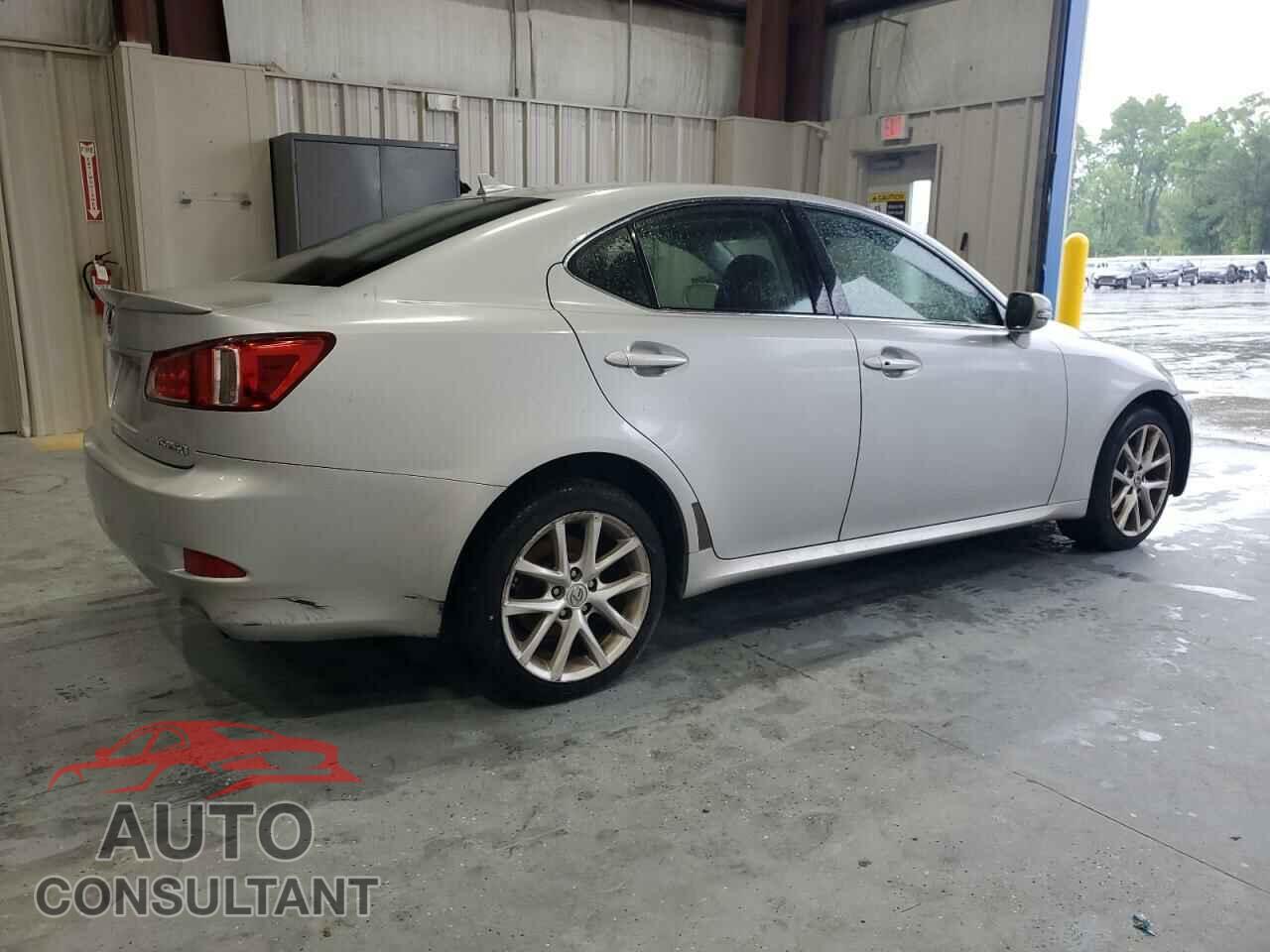 LEXUS IS 2012 - JTHCF5C29C5053856