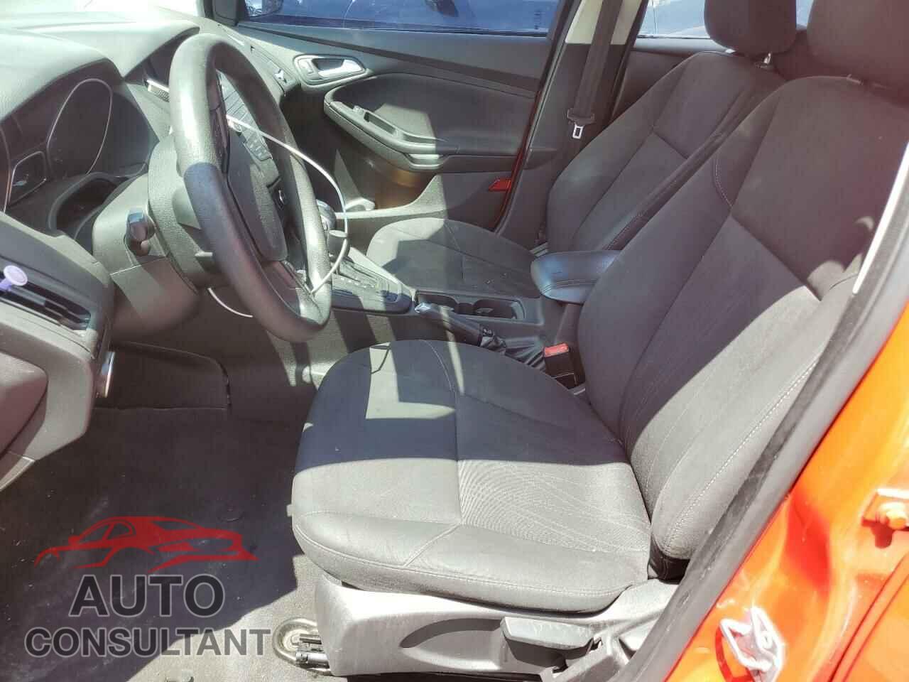 FORD FOCUS 2016 - 1FADP3K27GL290216
