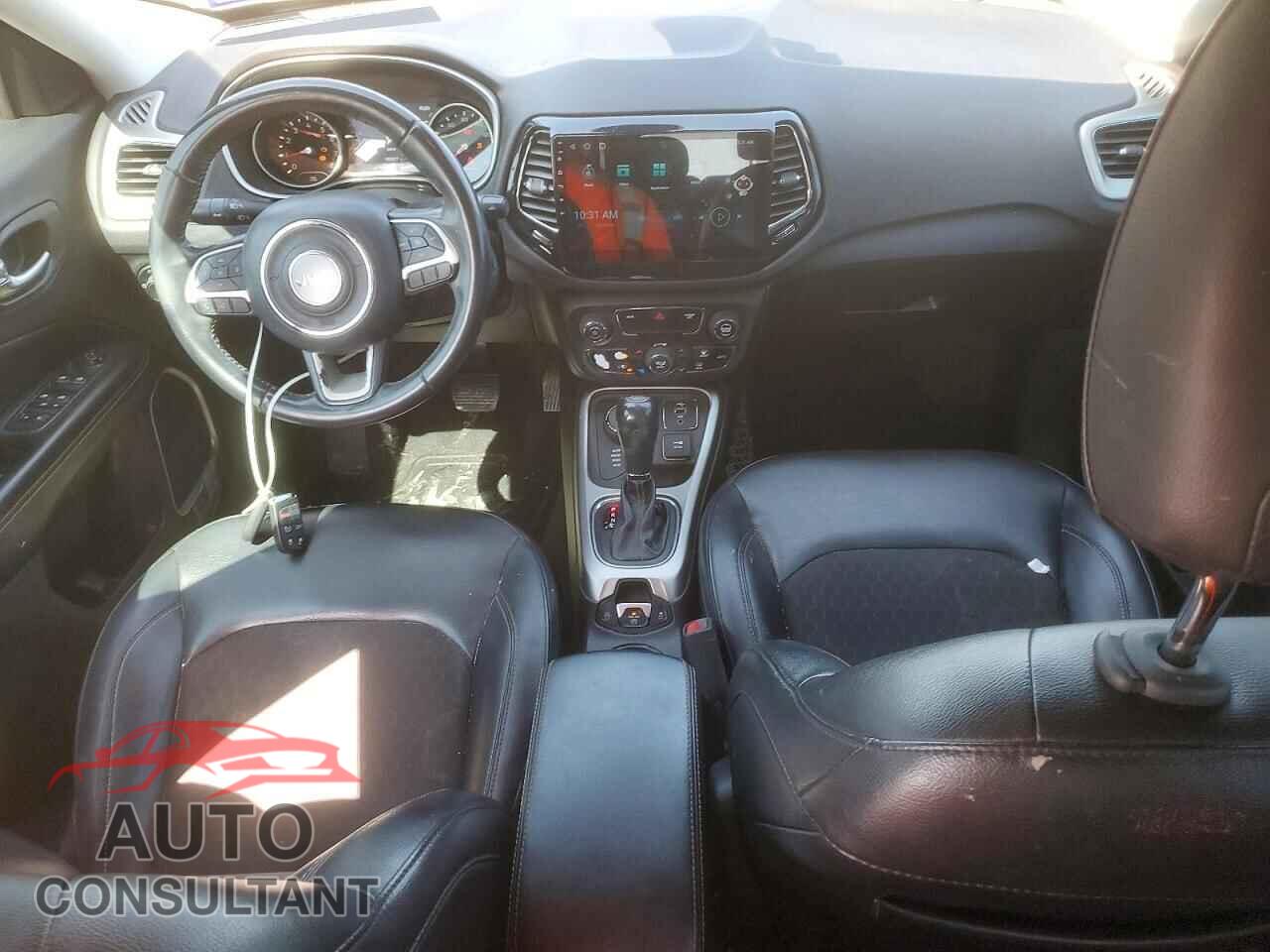 JEEP COMPASS 2018 - 3C4NJDBB4JT115231