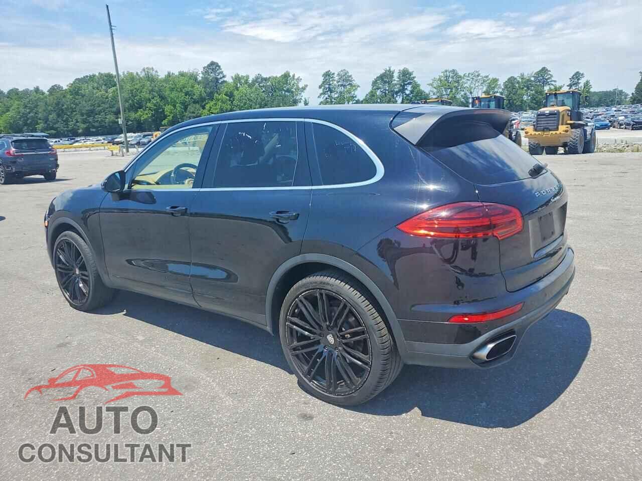 PORSCHE CAYENNE 2016 - WP1AA2A23GLA03575