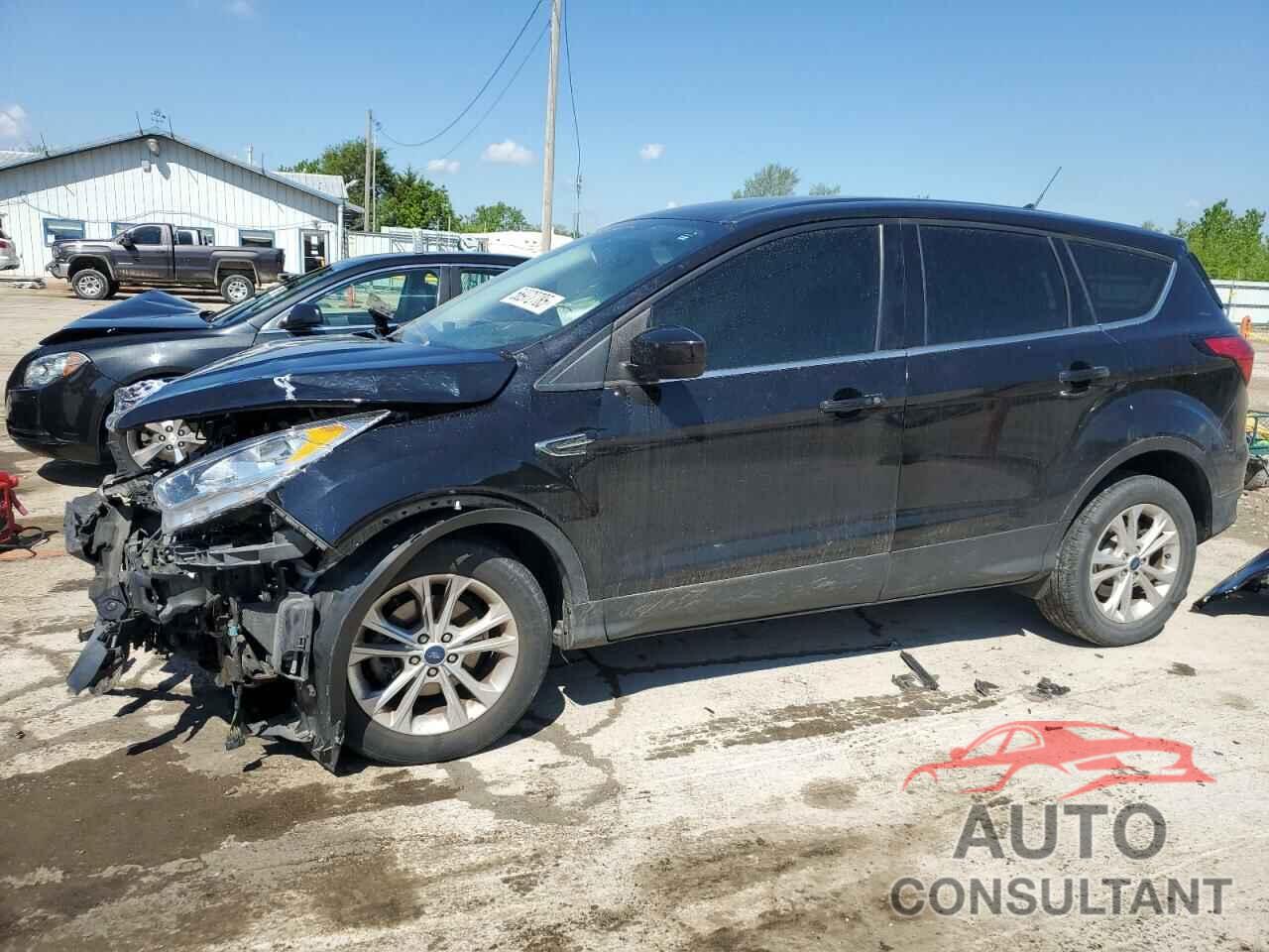 FORD ESCAPE 2019 - 1FMCU0GDXKUB25766