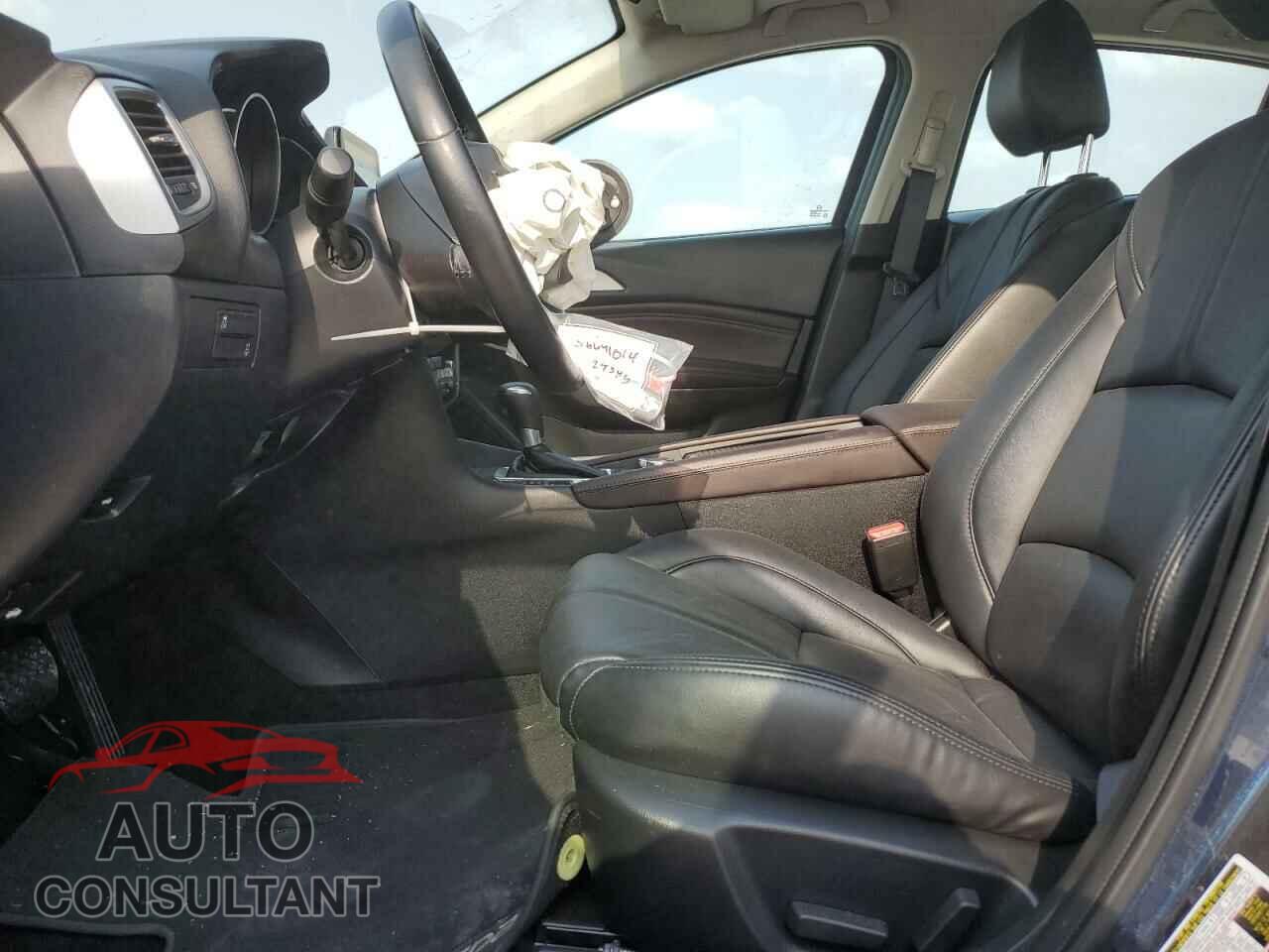 MAZDA 3 2017 - 3MZBN1V71HM124385