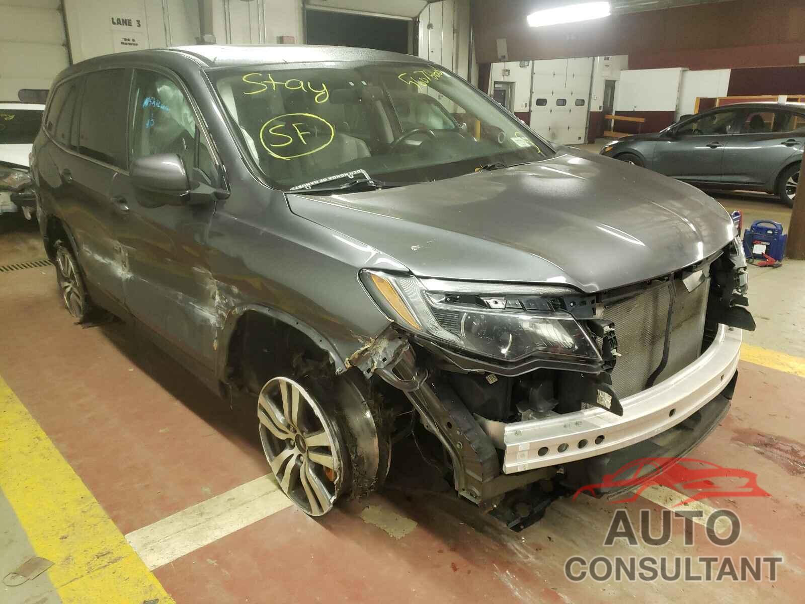 HONDA PILOT 2017 - 5FNYF6H51HB091085