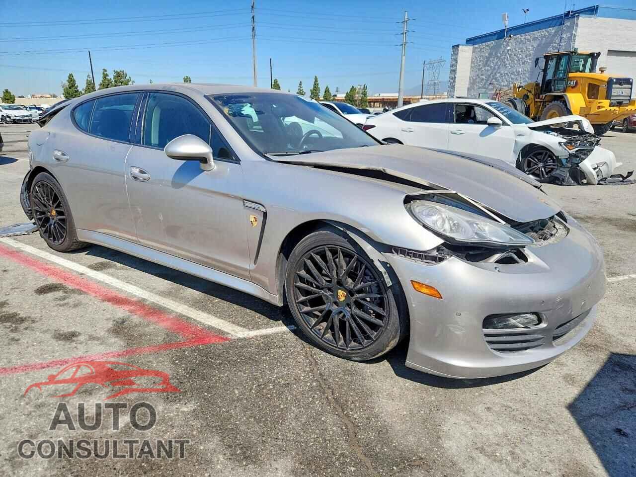 PORSCHE PANAMERA 2013 - WP0AA2A75DL010312