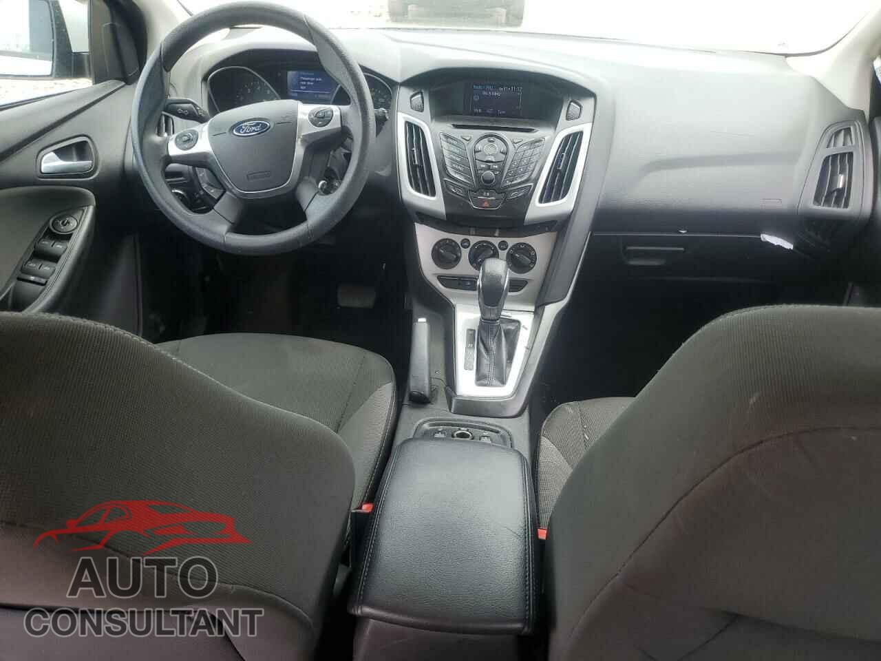 FORD FOCUS 2014 - 1FADP3K2XEL205835