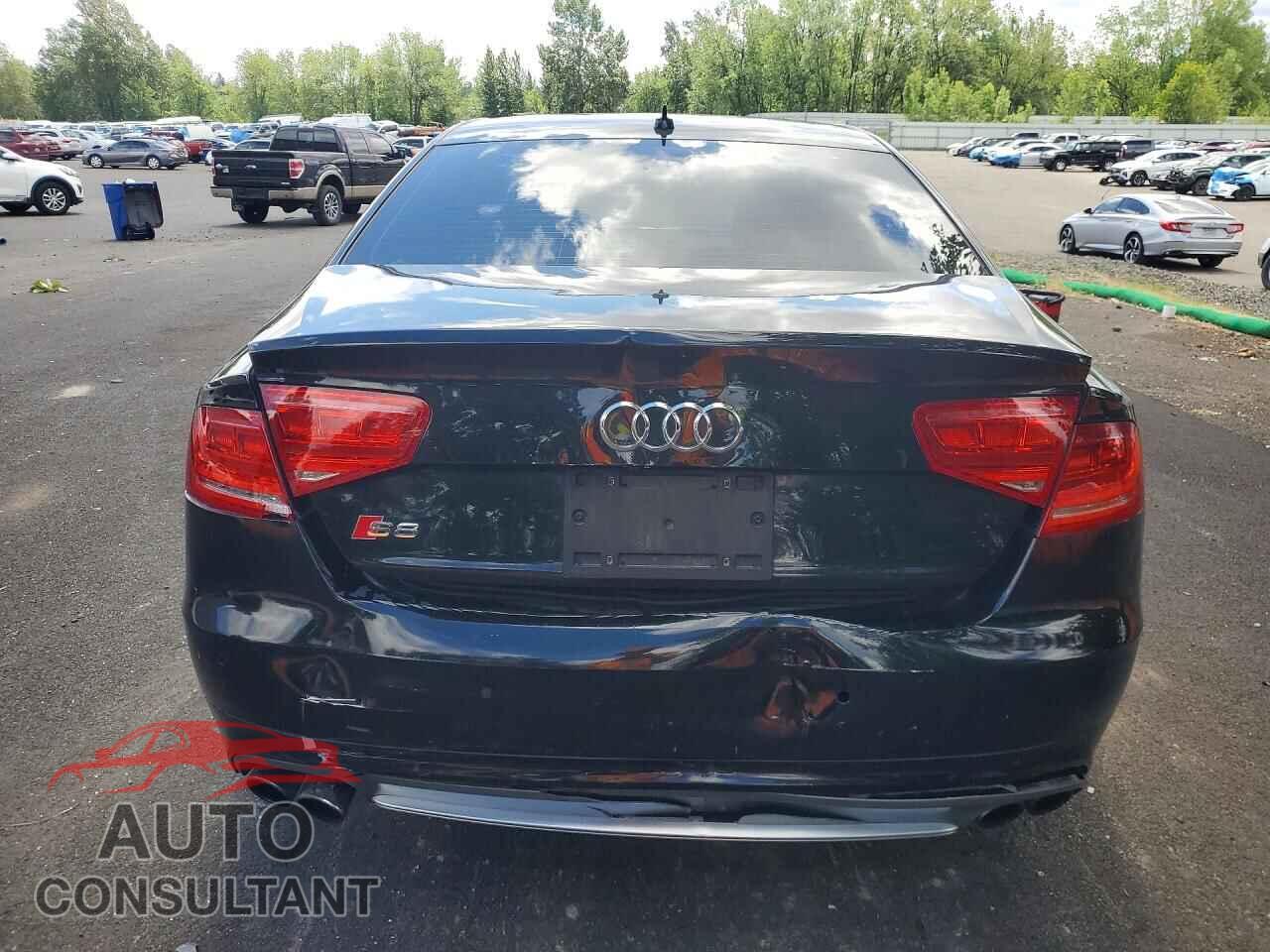 AUDI S8 2013 - WAUD2AFD1DN026673
