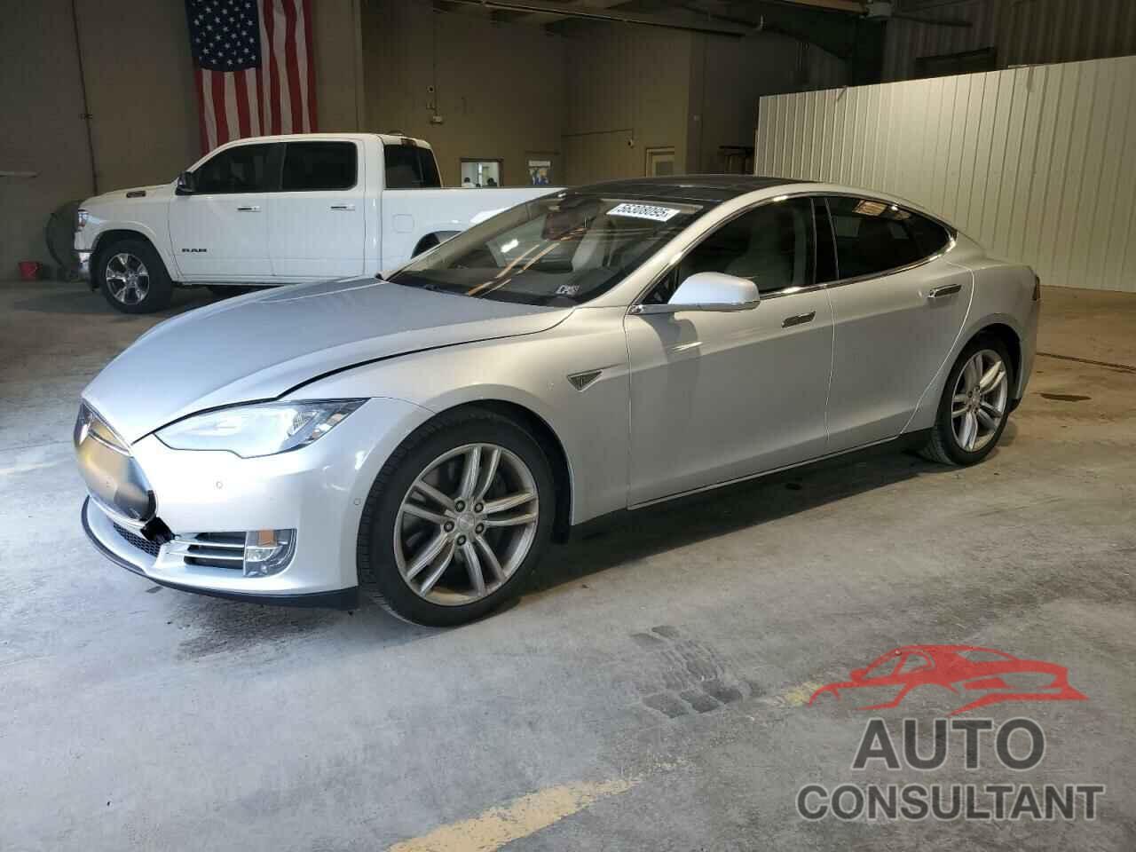 TESLA MODEL S 2015 - 5YJSA1H27FF090291