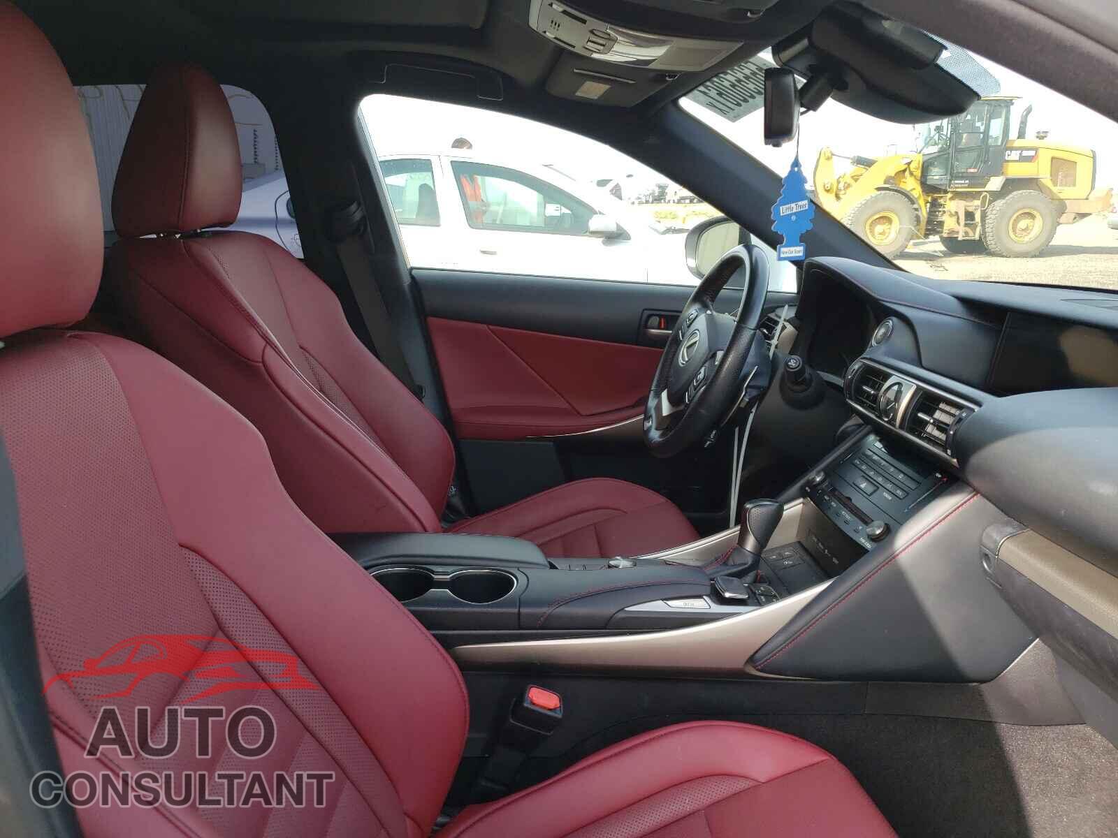 LEXUS IS 2017 - JTHCM1D23H5025846