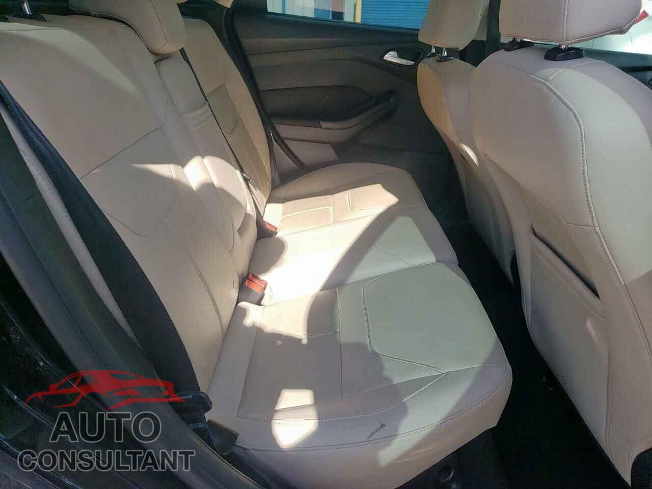 FORD FOCUS 2016 - 1FADP3N24GL340436