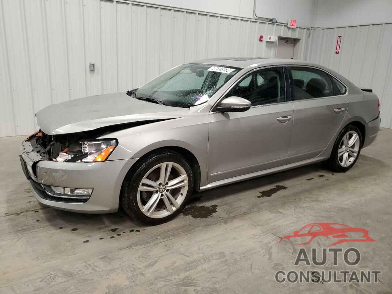 VOLKSWAGEN PASSAT 2012 - 1VWCN7A33CC098599