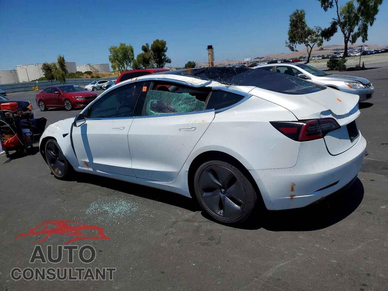 TESLA MODEL 3 2019 - 5YJ3E1EA6KF482399