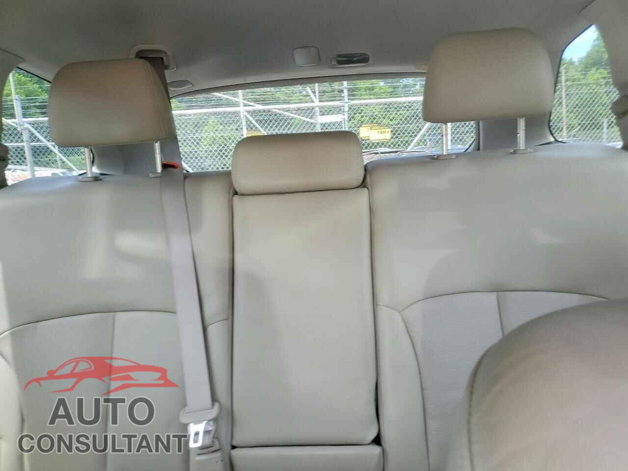 SUBARU OUTBACK 2011 - 4S4BRDKC6B2345632