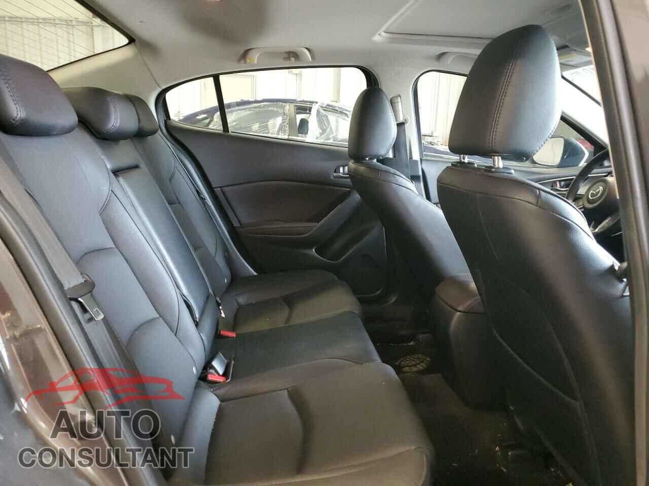 MAZDA 3 2017 - 3MZBN1W36HM147902