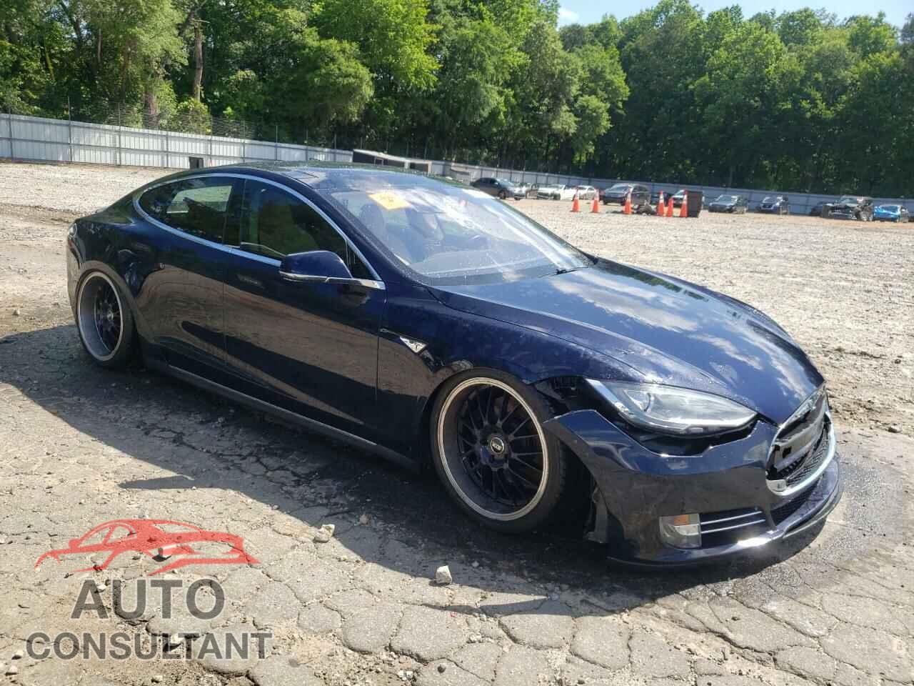 TESLA MODEL S 2013 - 5YJSA1DP1DFP04055