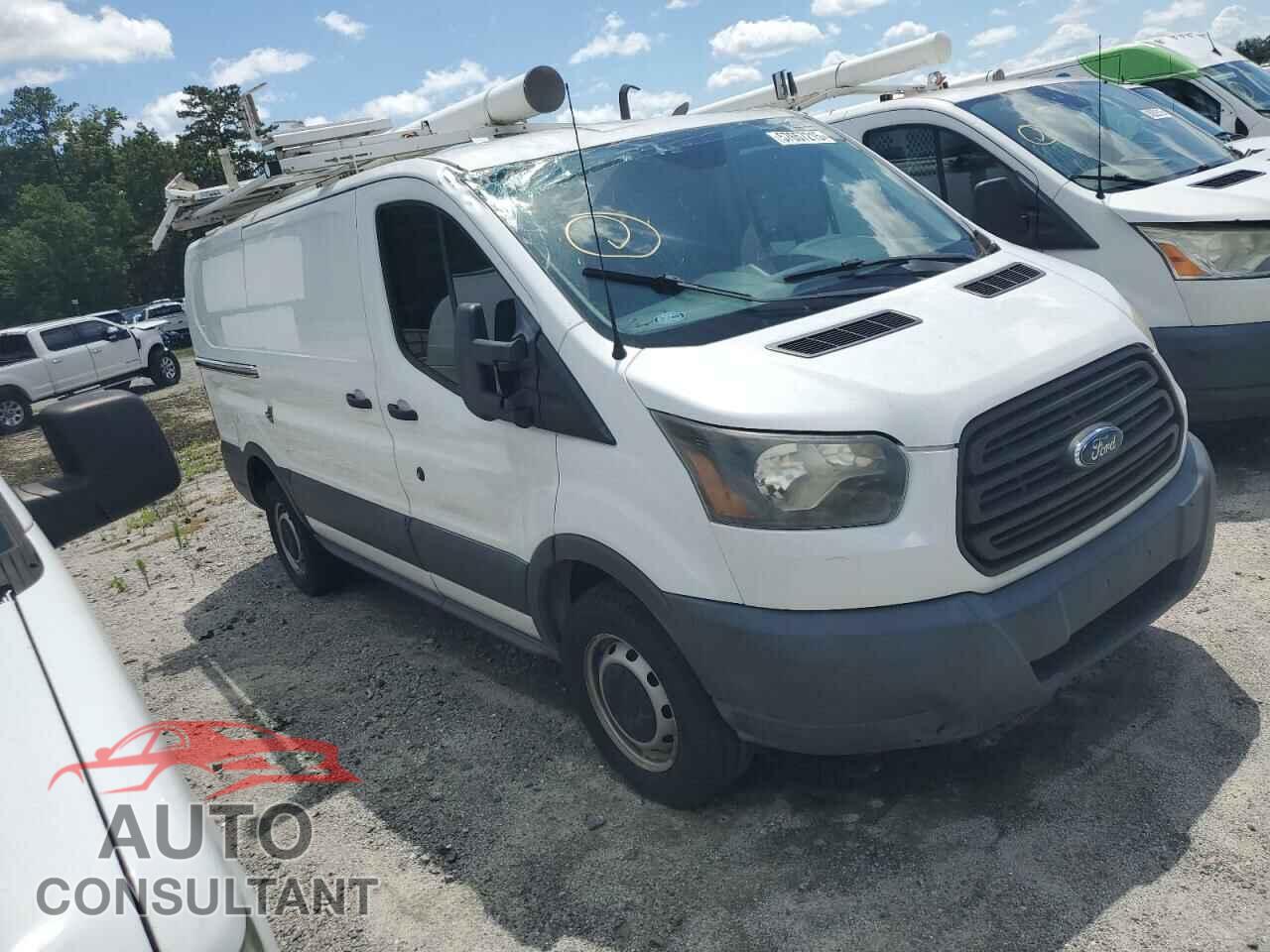 FORD TRANSIT 2015 - 1FTNR1YM9FKB32907